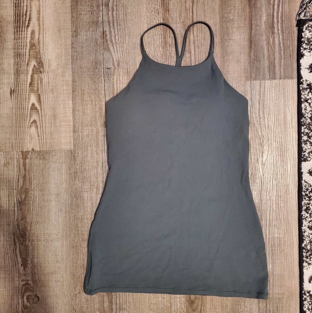Lululemon y tank